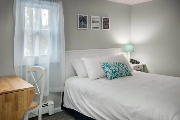 Oda, 1 Büyük (Queen) Boy Yatak, Mikrodalga