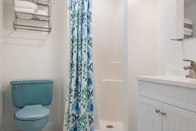 Tek Büyük Yataklı Oda, 2 Çift Kişilik Yatak