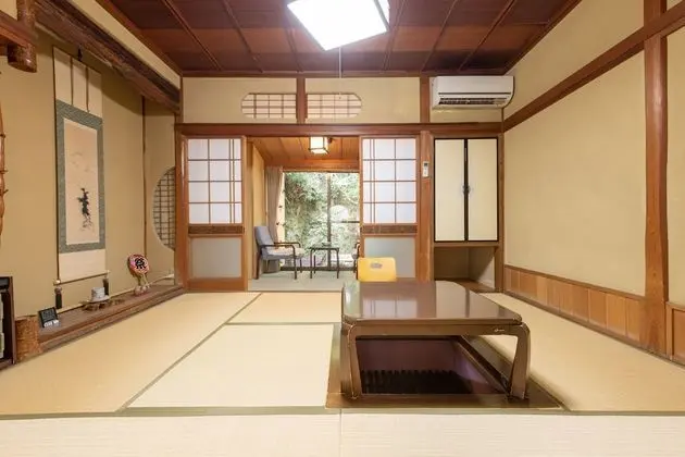 Traditional Oda, Sigara İçilmez (Japanese, Annex, Tatsunoi or Hugetsu)