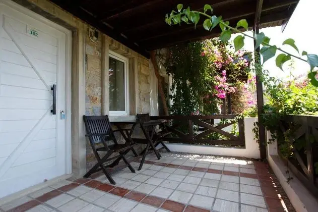 Suite, Bahçe Manzaralı