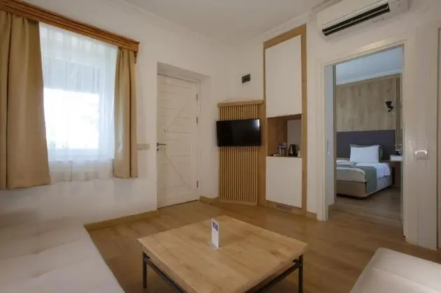 Suite, Bahçe Manzaralı