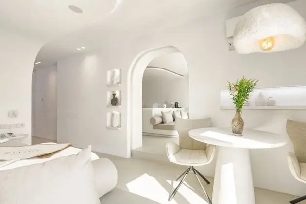 Kivotos Two Bedroom Suite Sea View
