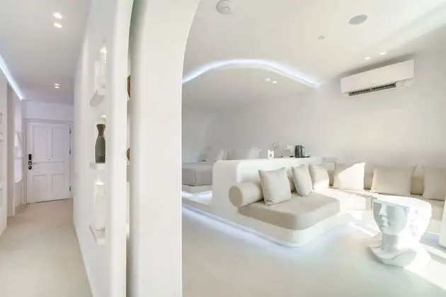 Kivotos Two Bedroom Suite Sea View