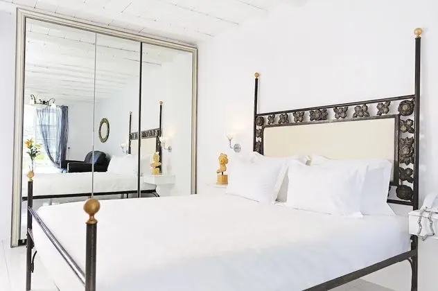 Kivotos Two Bedroom Suite Sea View