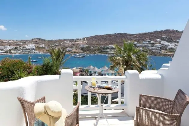 Kivotos Two Bedroom Suite Sea View