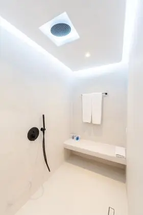 Two Bedroom Suite with Sea View & Pool