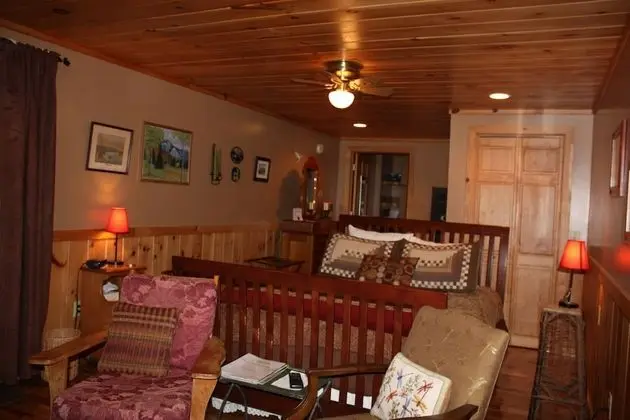 Deluxe Oda, 1 Büyük (Queen) Boy Yatak, Balkon, Göl Manzaralı (Eagle Room)