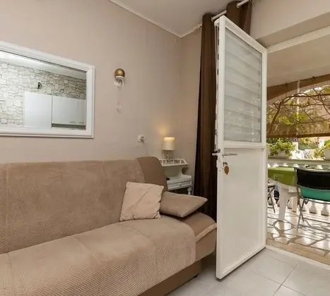 Family Apart Daire, 1 Çift Kişilik Yatak, Bahçeli (Kiwi Apartment)