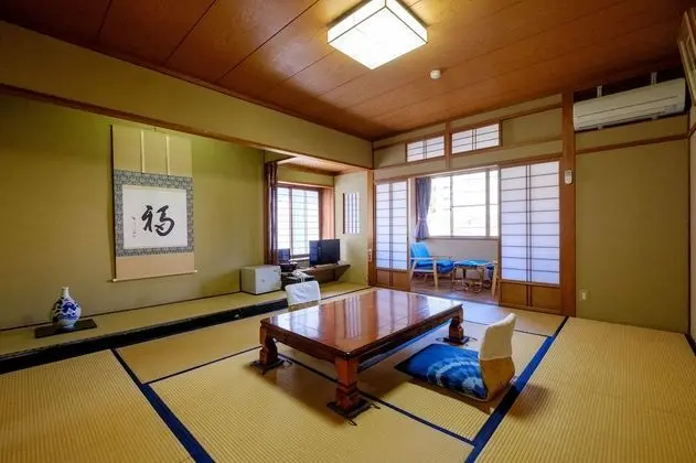 Traditional Oda (Japanese-Style, 5 Person Occupancy)