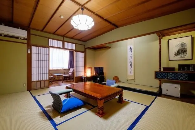 Traditional Oda (Japanese-Style, 5 Person Occupancy)
