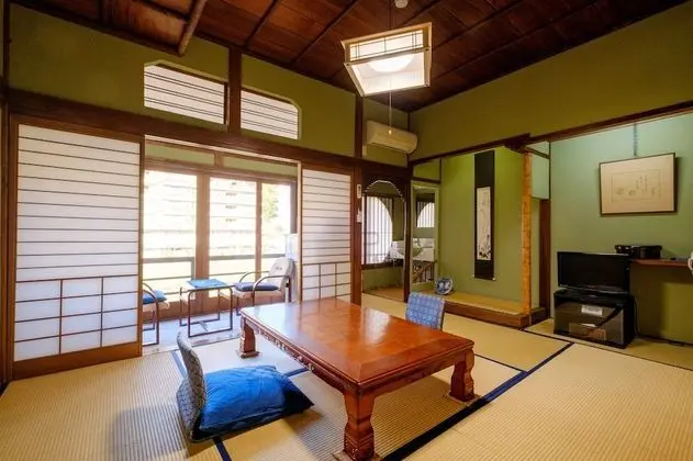 Traditional Oda (Japanese-Style, Quadruple Occupancy)