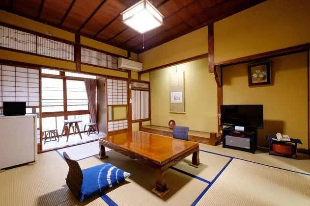 Traditional Oda (Japanese-Style, Quadruple Occupancy)