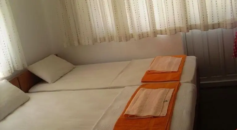 Standart Oda Bahçe Manzarali - Dört Kisilik