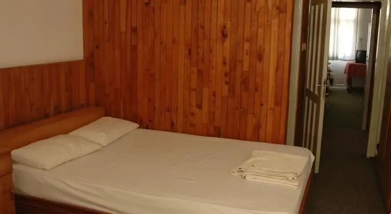 Standart Oda - Bahçe Manzarali Üç Kisilik