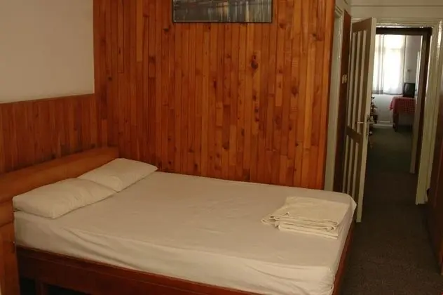 Standart Oda - Bahçe Manzarali Üç Kisilik