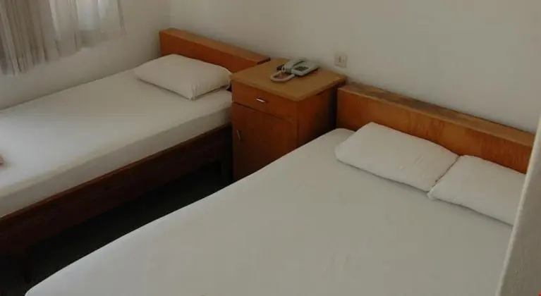Standart Oda - Bahçe Manzarali Üç Kisilik