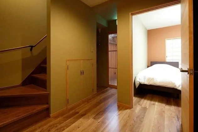 Traditional Ev (Private)