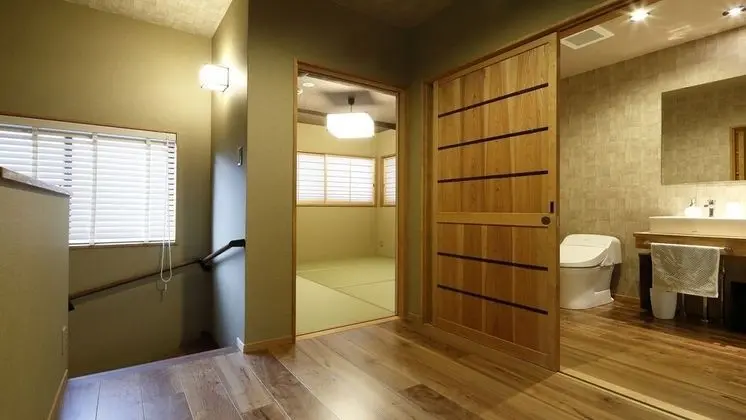 Traditional Ev (Private)