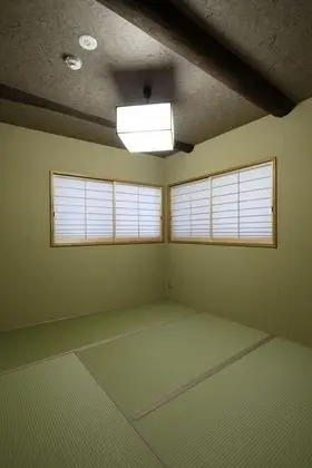 Traditional Ev (Private)