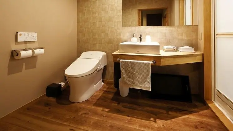 Traditional Ev (Private)