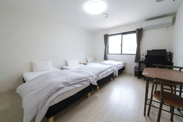 Üç Kişilik Oda (Studio)