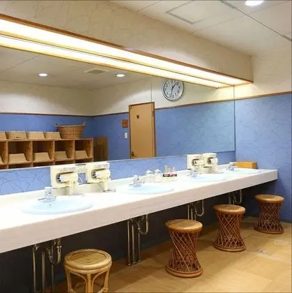 Traditional Oda, Sigara İçilmez, Nehir Manzaralı (Deluxe Triple Japanese Western,60sqm)