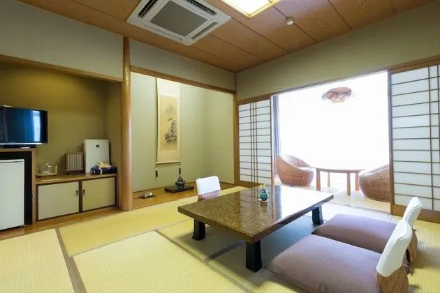 Traditional Oda, Sigara İçilmez, Nehir Manzaralı (Moderate Japanese Style,38sqm)