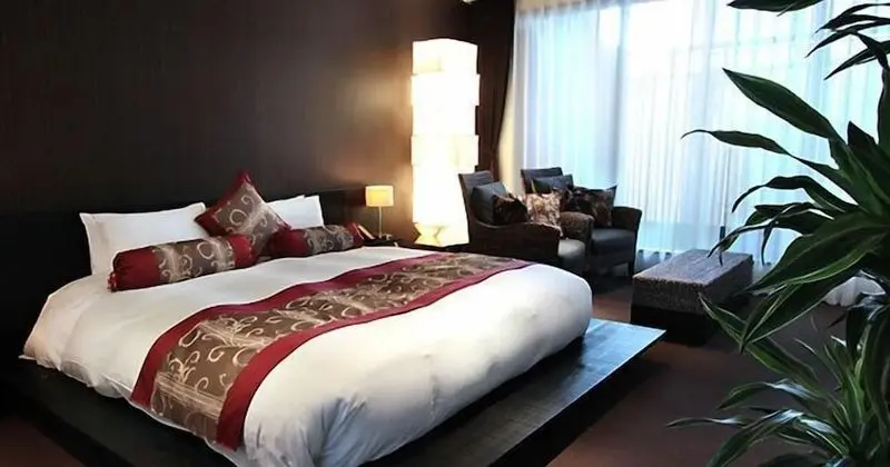 Süit (Room)