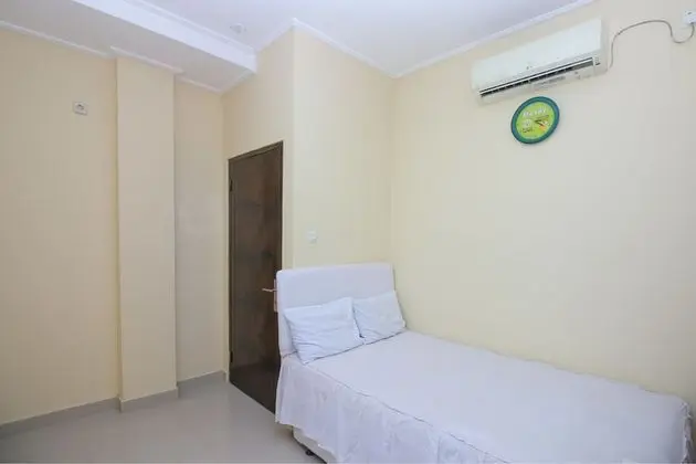 Standard Tek Büyük Yataklı Oda