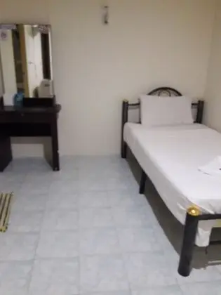 Standard Fan Room