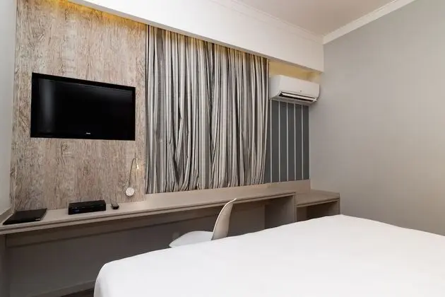 Luxury Tek Büyük Yataklı Oda