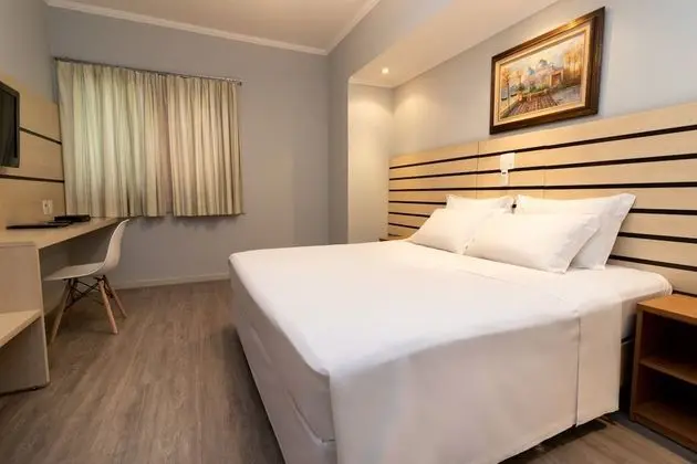 Luxury Tek Büyük Yataklı Oda