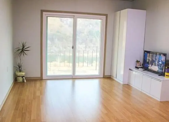 Oda (1st floor 10 Pyung)