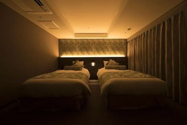 İki Ayrı Yataklı Oda, Şehir Manzaralı