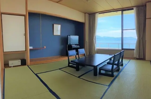 Traditional Oda, Deniz Manzaralı (Japanese Style)