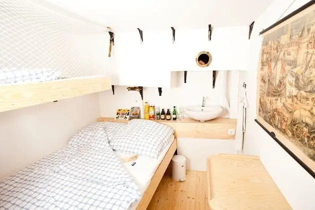 Üç Kişilik Oda, Ortak Banyo (Kajüte 1 - incl. Cleaning Fee 15 EUR)
