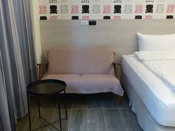 Senior Tek Büyük Yataklı Oda