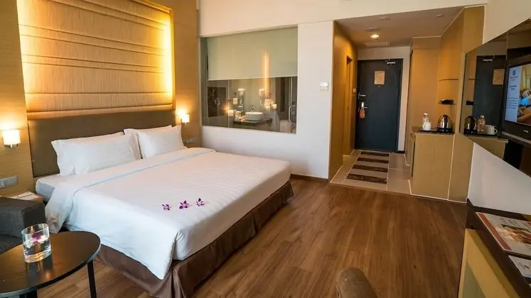 Deluxe Oda (King Bed)