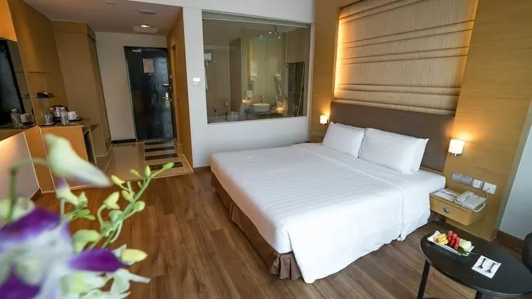 Deluxe Oda (King Bed)