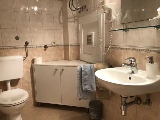 Basic Tek Büyük Yataklı Oda, 1 Büyük (Queen) Boy Yatak, Sigara İçilmez