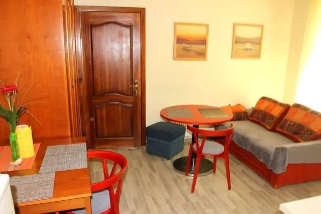 Traditional Apart Daire, Bahçe Manzaralı