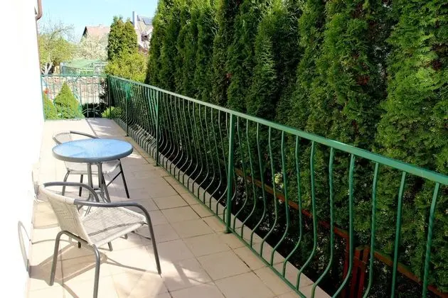 Traditional Apart Daire, Bahçe Manzaralı