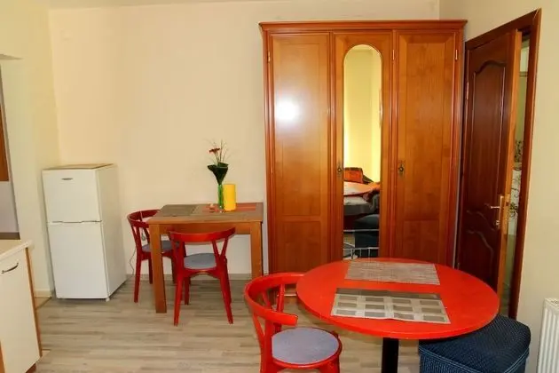 Traditional Apart Daire, Bahçe Manzaralı
