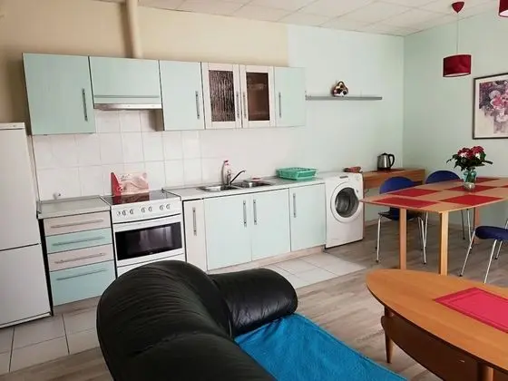 Traditional Apart Daire, Teras