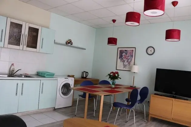 Traditional Apart Daire, Teras