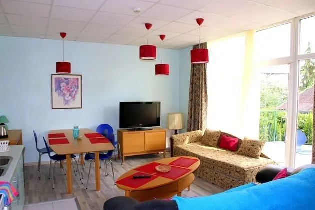 Traditional Apart Daire, Teras