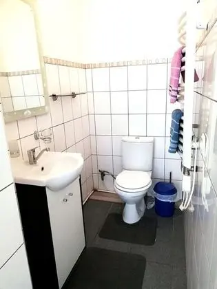 Traditional Apart Daire, Teras