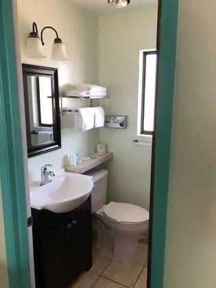 Tek Büyük Yataklı Oda, 2 Çift Kişilik Yatak