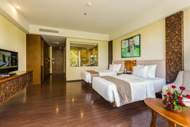 Deluxe Oda, Golf Manzaralı
