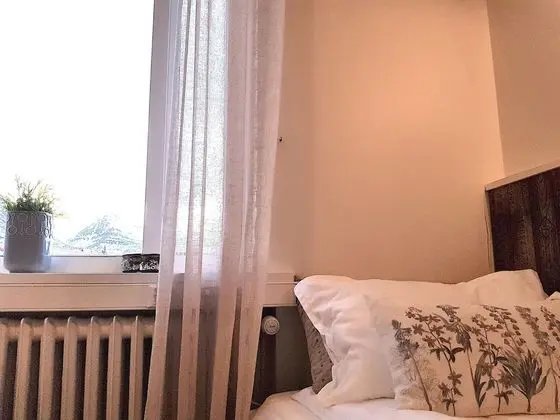 Tek Kişilik Oda, 1 Tek Kişilik Yatak, Ortak Banyo